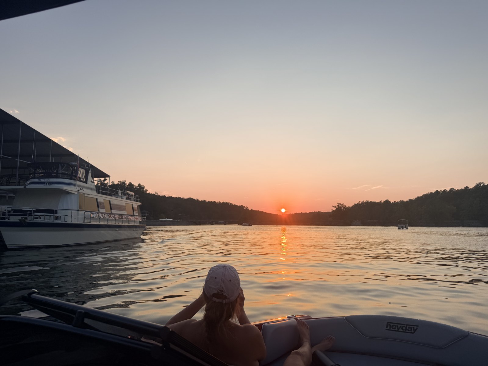 Watching the sunset from the Heyday back at Aqua Yacht marina